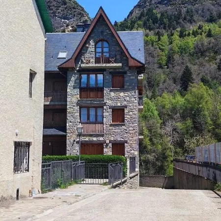 El Llano De - Tucasaenlospirineos * Escarrilla