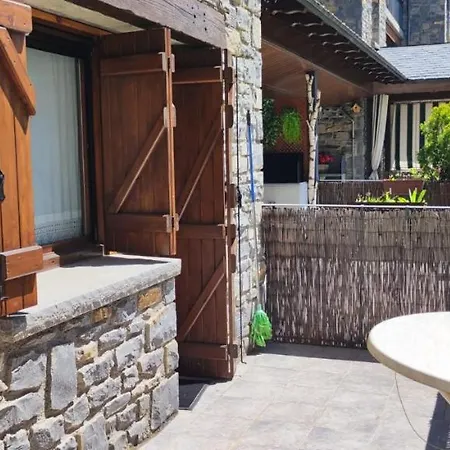 Apartman El Llano De - Tucasaenlospirineos